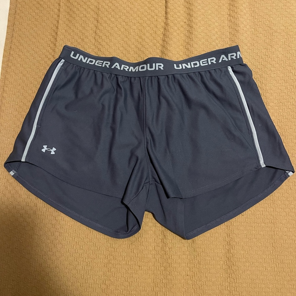 Under Armour Women's Dark Gray-Blue Athletic Shorts with Pockets